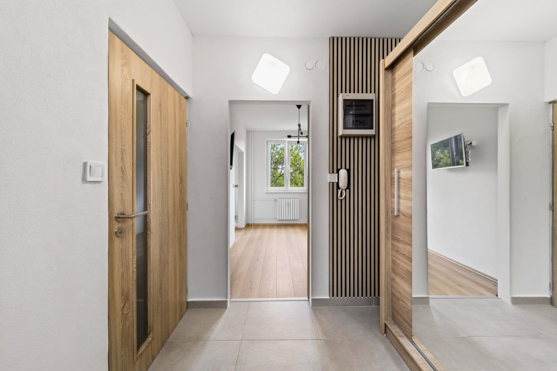 Pronájem bytu 2+1 36 m², Na Vinici III., Klášter, Plzeňský kraj Pronájem bytu 2+1 36 m², Na Vinici III., Klášter, Plzeňský kraj