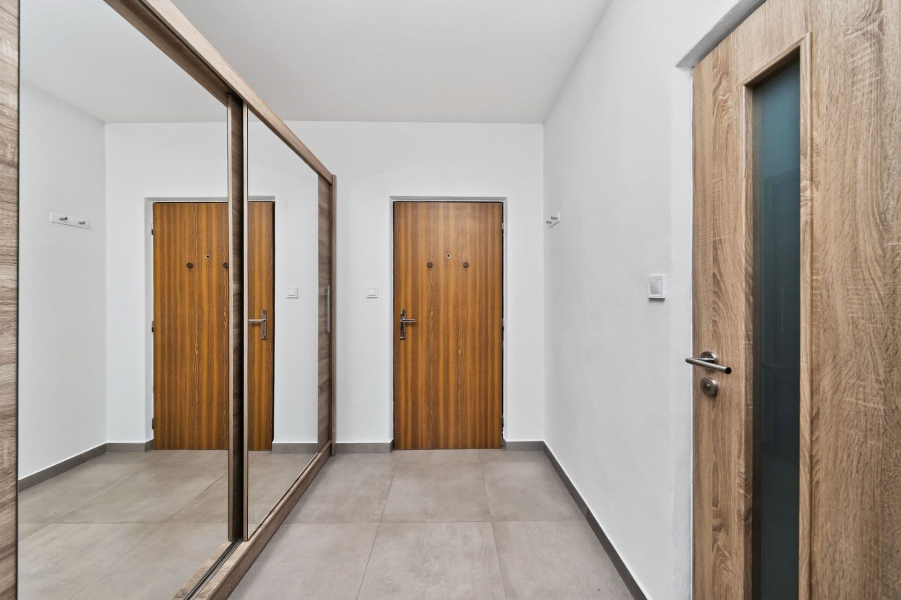 Pronájem bytu 2+1 36 m², Na Vinici III., Klášter, Plzeňský kraj Pronájem bytu 2+1 36 m², Na Vinici III., Klášter, Plzeňský kraj