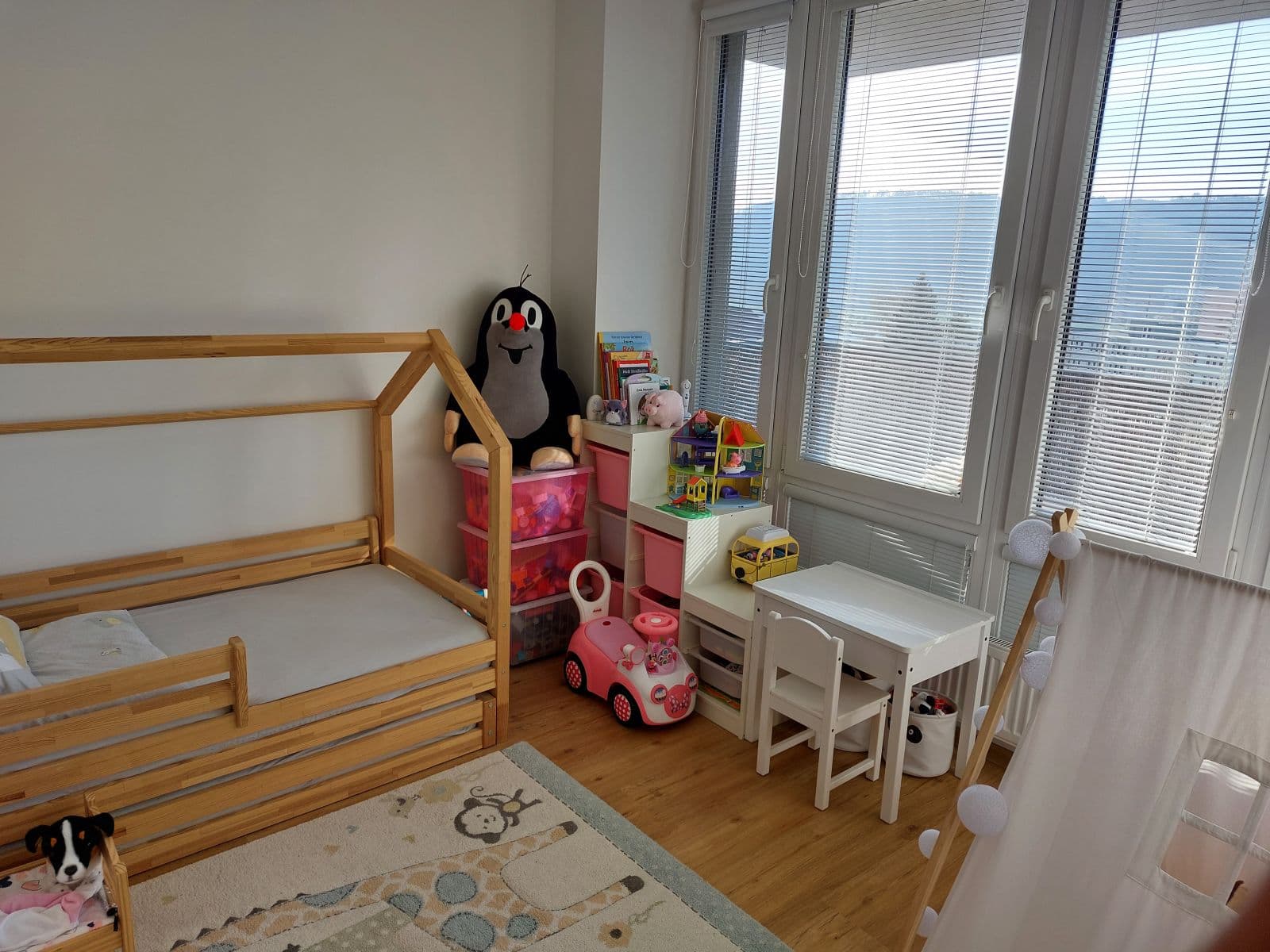 Pronájem bytu 3+kk 55 m², Na Horizontu, Králův Dvůr, Středočeský kraj Pronájem bytu 3+kk 55 m², Na Horizontu, Králův Dvůr, Středočeský kraj