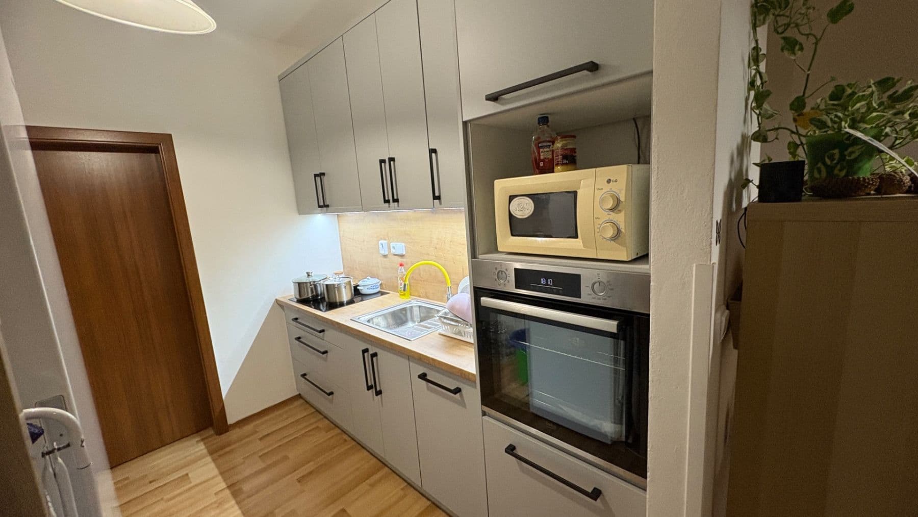 Pronájem bytu 2+kk 40 m², Moskevská, Kladno, Středočeský kraj Pronájem bytu 2+kk 40 m², Moskevská, Kladno, Středočeský kraj