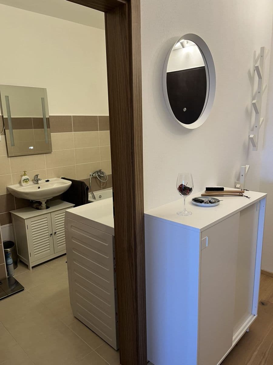 Pronájem bytu 2+kk 53 m², Starý Dvůr, Hrádek nad Nisou, Liberecký kraj Pronájem bytu 2+kk 53 m², Starý Dvůr, Hrádek nad Nisou, Liberecký kraj