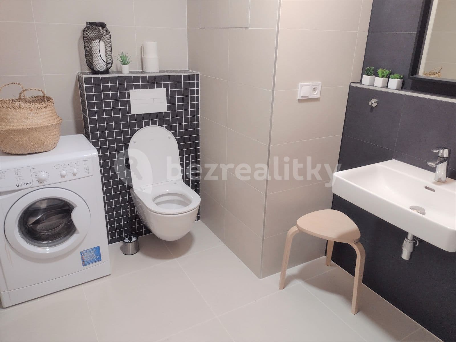 Pronájem bytu 2+kk 52 m², Wolkerova, Olomouc, Olomoucký kraj Pronájem bytu 2+kk 52 m², Wolkerova, Olomouc, Olomoucký kraj