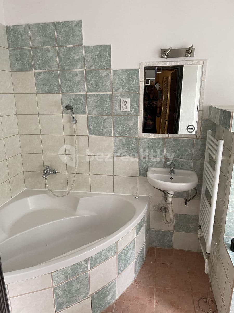 Pronájem bytu 1+1 50 m², 28. října, Příbram, Středočeský kraj Pronájem bytu 1+1 50 m², 28. října, Příbram, Středočeský kraj