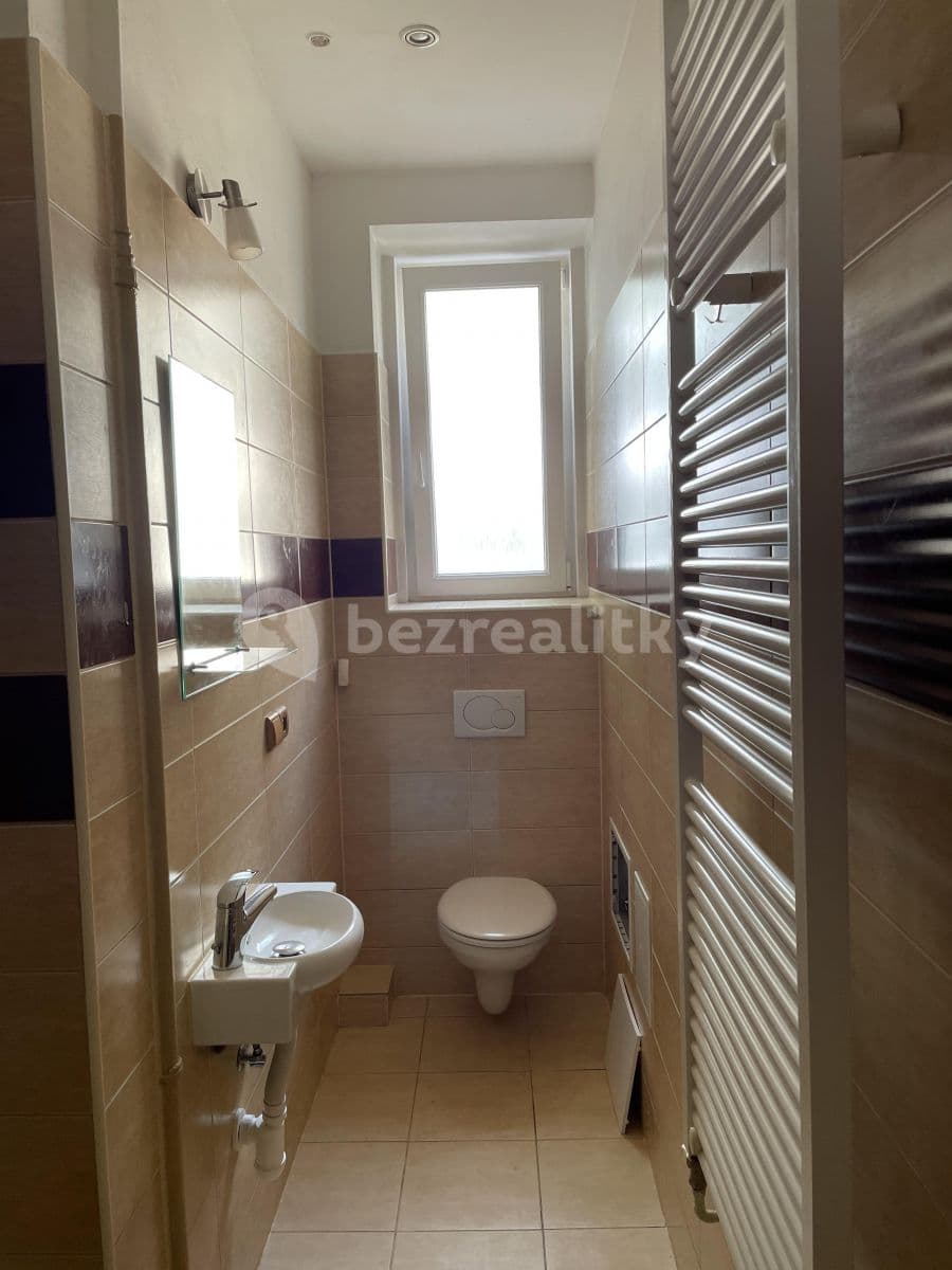 Pronájem bytu 1+1 39 m², Bulharská, Karlovy Vary, Karlovarský kraj Pronájem bytu 1+1 39 m², Bulharská, Karlovy Vary, Karlovarský kraj