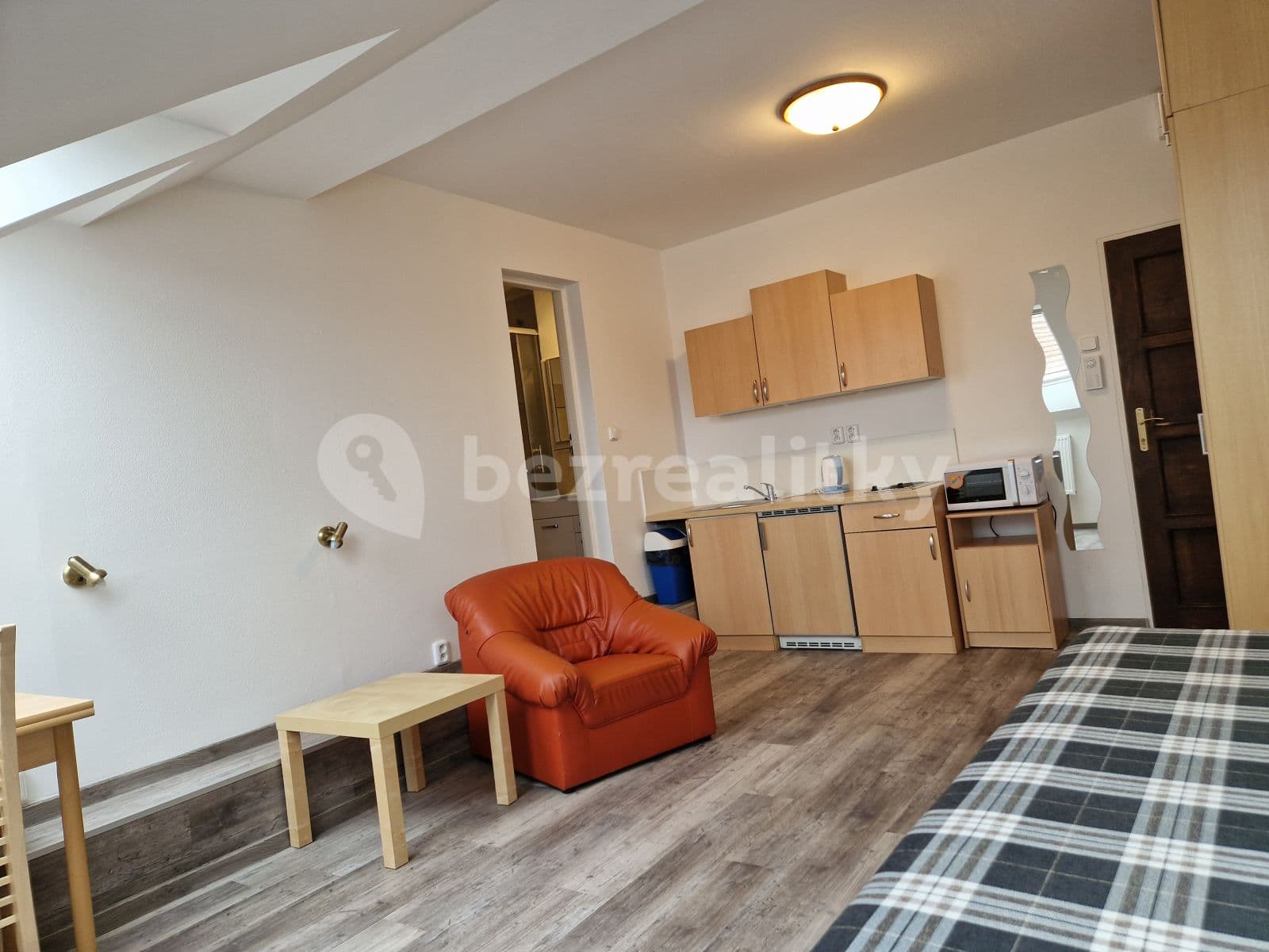 Pronájem bytu 1+kk 24 m², Vratislavova, Praha, Praha Pronájem bytu 1+kk 24 m², Vratislavova, Praha, Praha