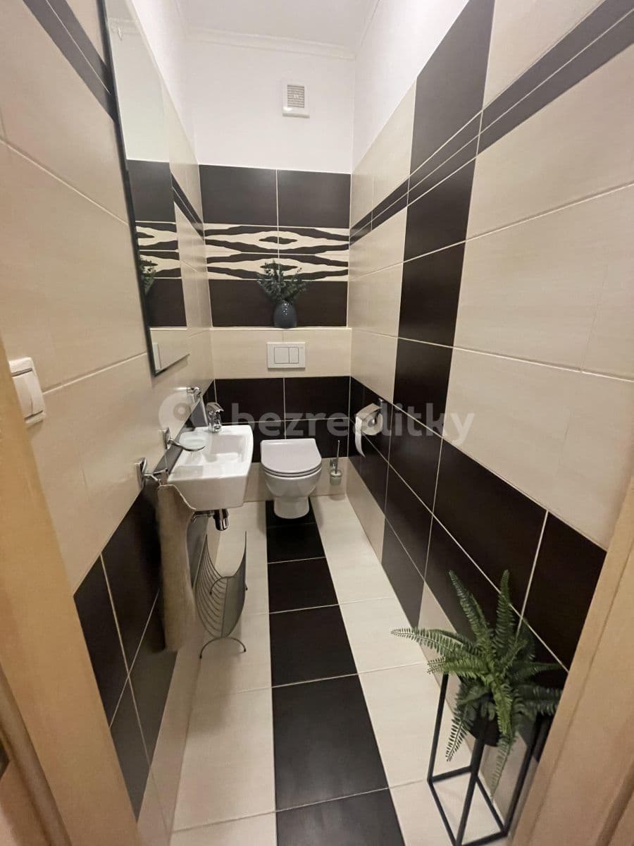 Pronájem bytu 3+1 79 m², V Javorech, Praha, Praha Pronájem bytu 3+1 79 m², V Javorech, Praha, Praha