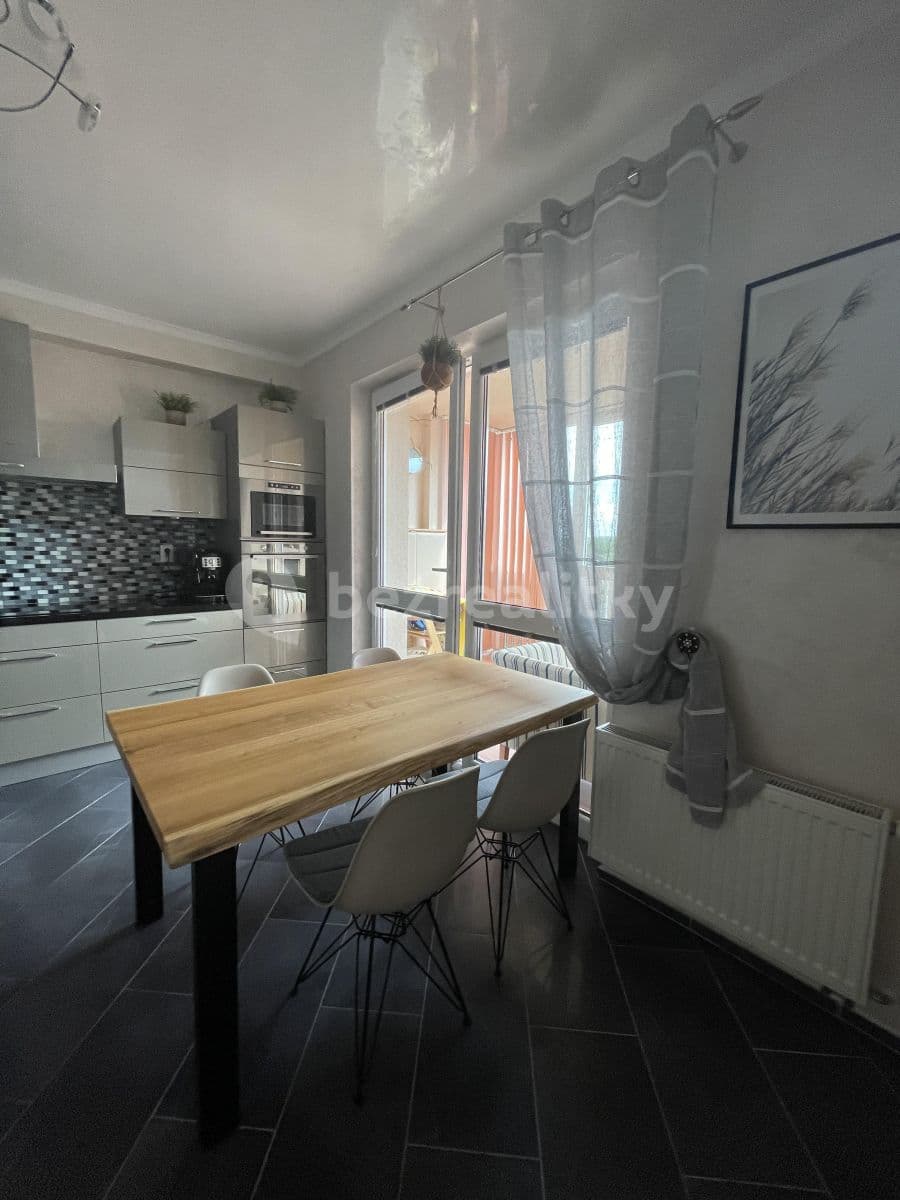 Pronájem bytu 3+1 79 m², V Javorech, Praha, Praha Pronájem bytu 3+1 79 m², V Javorech, Praha, Praha