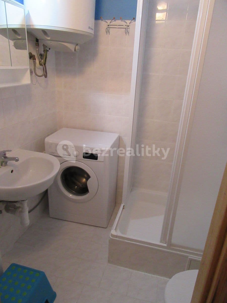 Pronájem bytu 2+kk 35 m², Střelničná, Praha, Praha Pronájem bytu 2+kk 35 m², Střelničná, Praha, Praha