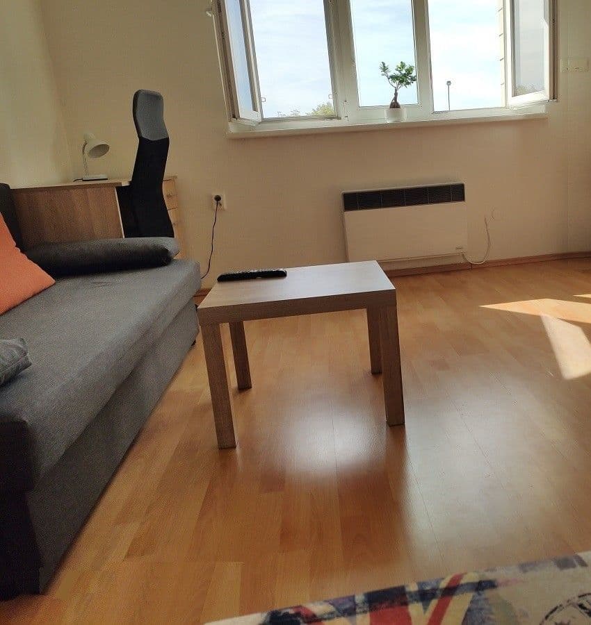 Pronájem bytu 2+kk 35 m², Střelničná, Praha, Praha Pronájem bytu 2+kk 35 m², Střelničná, Praha, Praha