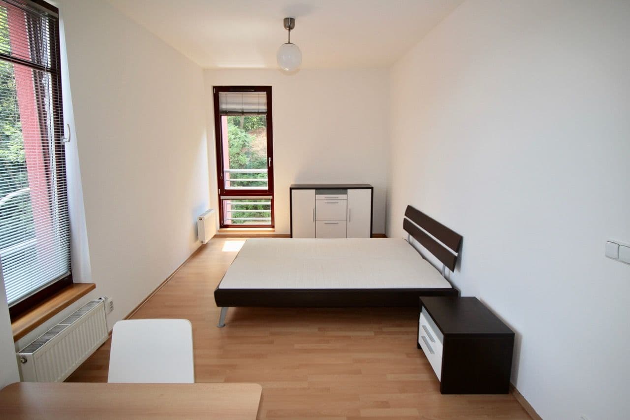 Pronájem bytu 1+kk 44 m², Pod Klamovkou, Praha, Praha Pronájem bytu 1+kk 44 m², Pod Klamovkou, Praha, Praha