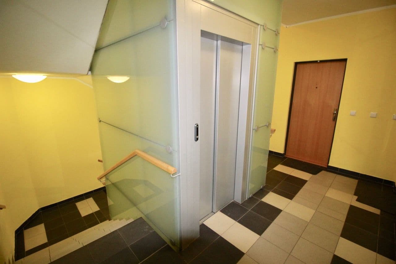 Pronájem bytu 1+kk 44 m², Pod Klamovkou, Praha, Praha Pronájem bytu 1+kk 44 m², Pod Klamovkou, Praha, Praha