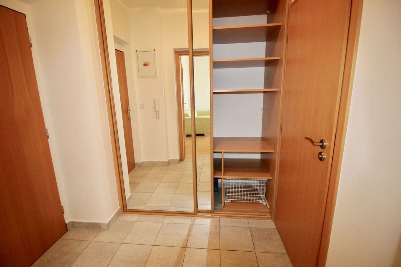 Pronájem bytu 1+kk 44 m², Pod Klamovkou, Praha, Praha Pronájem bytu 1+kk 44 m², Pod Klamovkou, Praha, Praha
