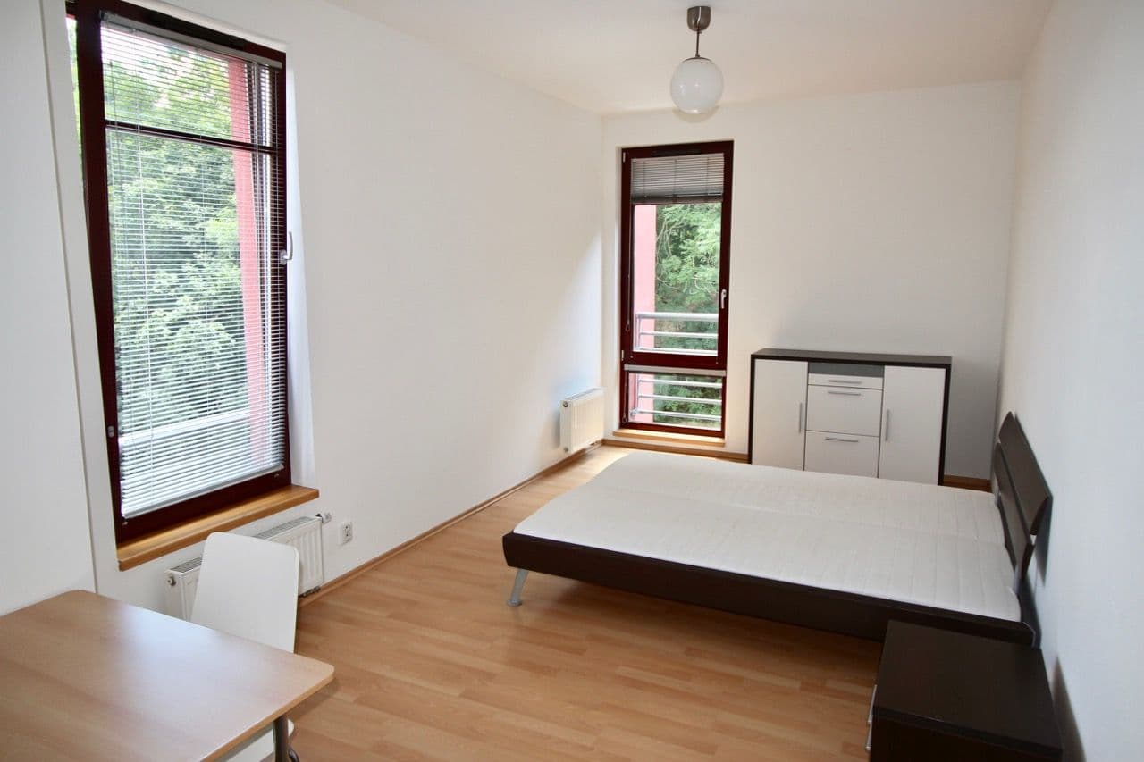 Pronájem bytu 1+kk 44 m², Pod Klamovkou, Praha, Praha Pronájem bytu 1+kk 44 m², Pod Klamovkou, Praha, Praha