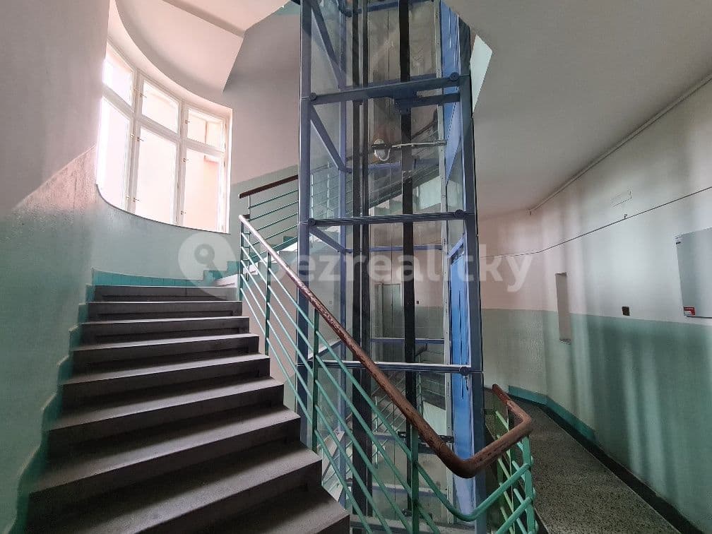 Pronájem bytu 2+kk 50 m², Smolenská, Praha, Praha Pronájem bytu 2+kk 50 m², Smolenská, Praha, Praha