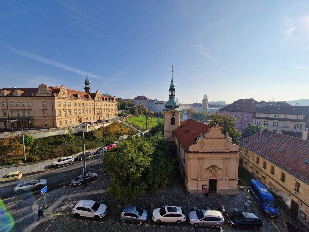 Pronájem bytu 2+kk 50 m², Smolenská, Praha, Praha Pronájem bytu 2+kk 50 m², Smolenská, Praha, Praha