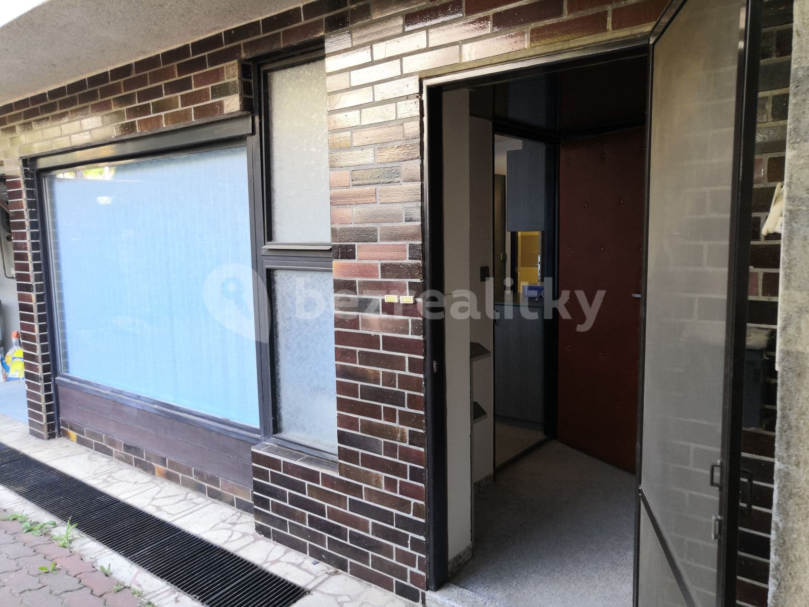 Pronájem bytu 1+kk 19 m², Jeřabinová, Brno, Jihomoravský kraj Pronájem bytu 1+kk 19 m², Jeřabinová, Brno, Jihomoravský kraj