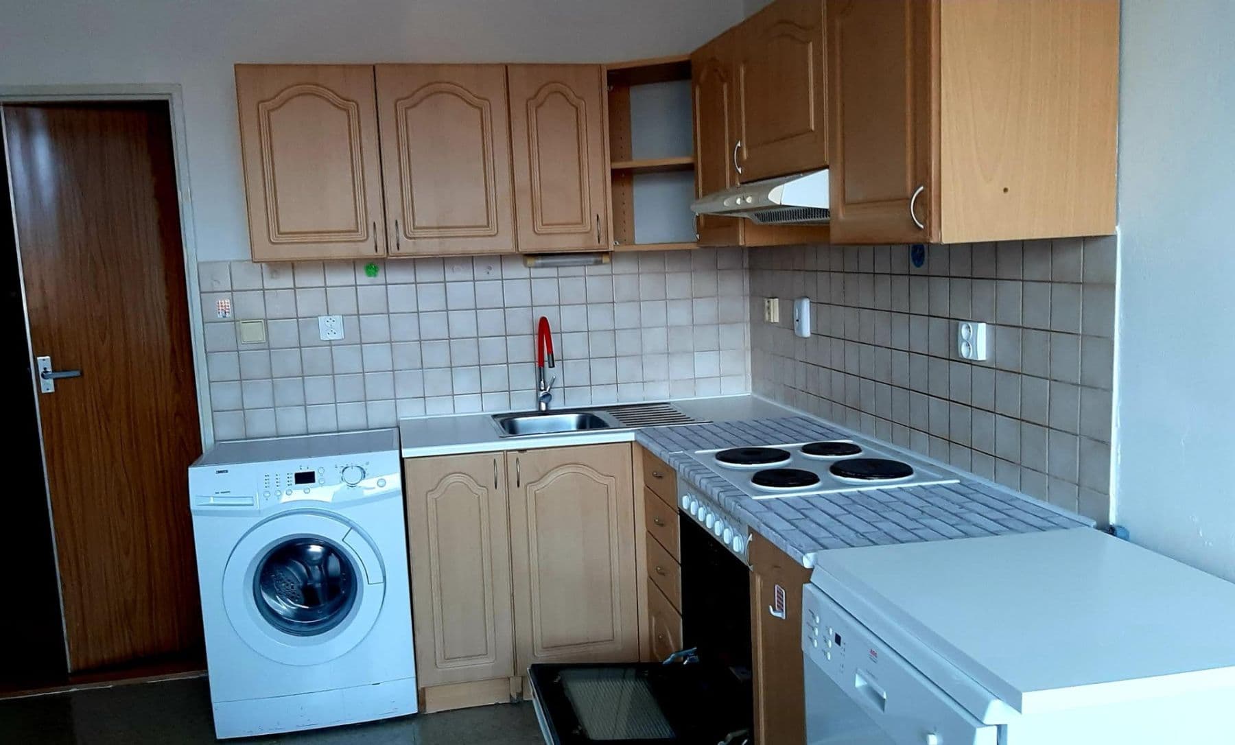 Prodej bytu 2+kk 40 m², Bryksova, Praha, Praha Prodej bytu 2+kk 40 m², Bryksova, Praha, Praha