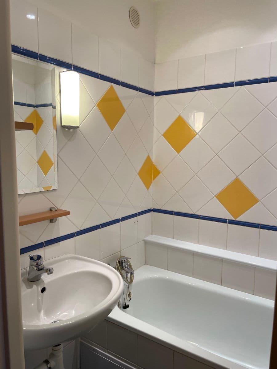 Pronájem bytu 1+1 34 m², Útulná, Praha, Praha Pronájem bytu 1+1 34 m², Útulná, Praha, Praha