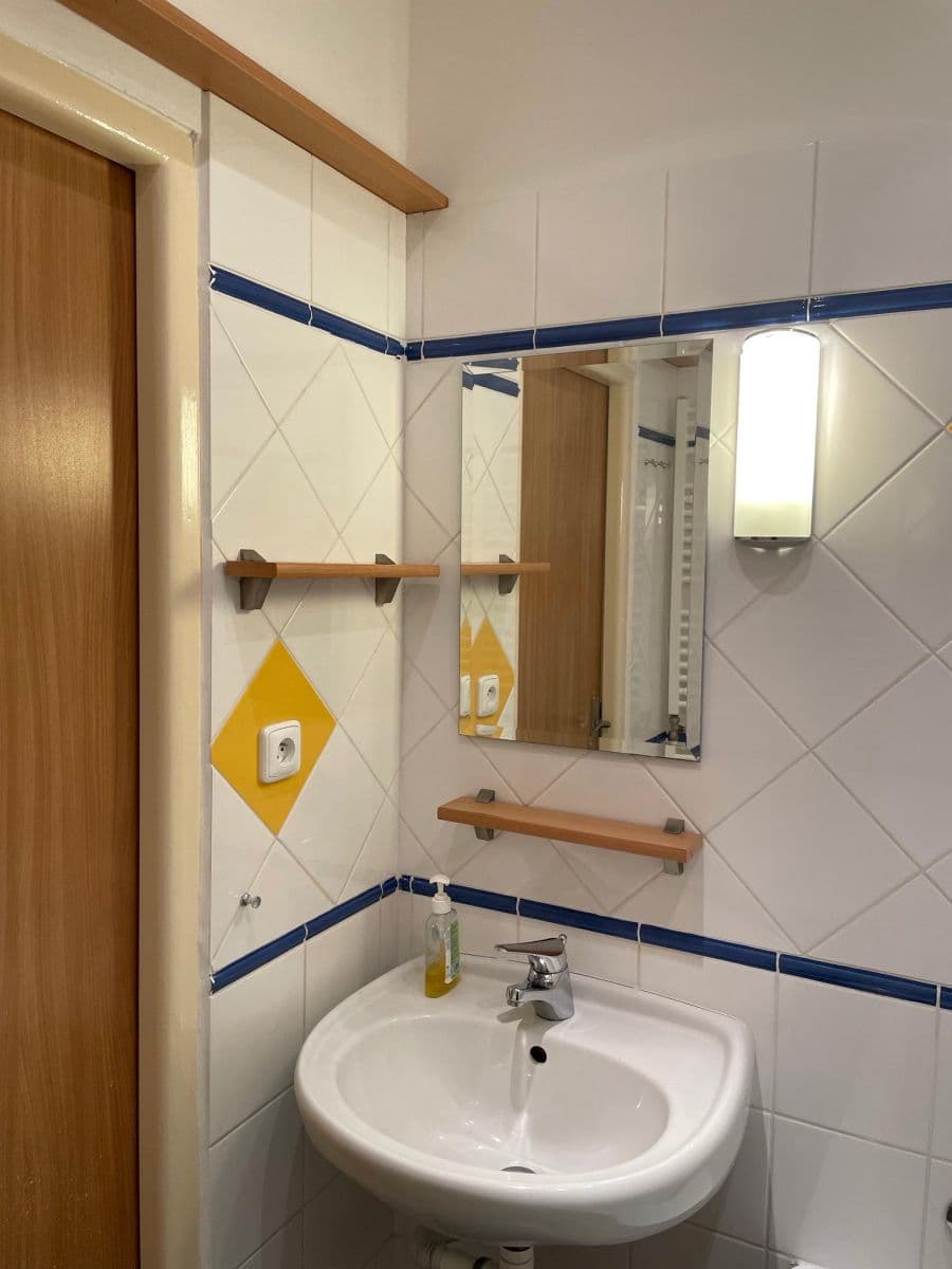 Pronájem bytu 1+1 34 m², Útulná, Praha, Praha Pronájem bytu 1+1 34 m², Útulná, Praha, Praha