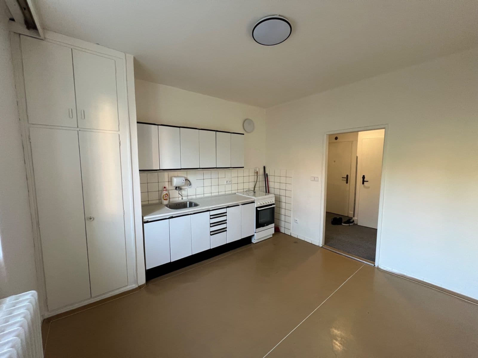 Pronájem bytu 2+1 60 m², Slovanská alej, Plzeň, Plzeňský kraj Pronájem bytu 2+1 60 m², Slovanská alej, Plzeň, Plzeňský kraj