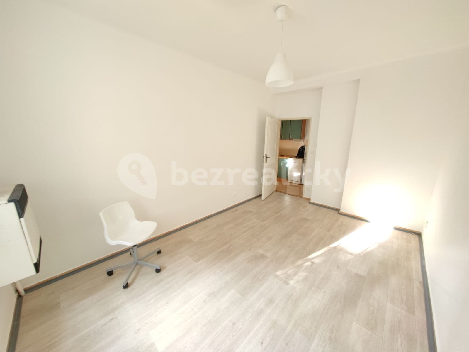 Prodej bytu 2+1 40 m², Křížová, Praha, Praha