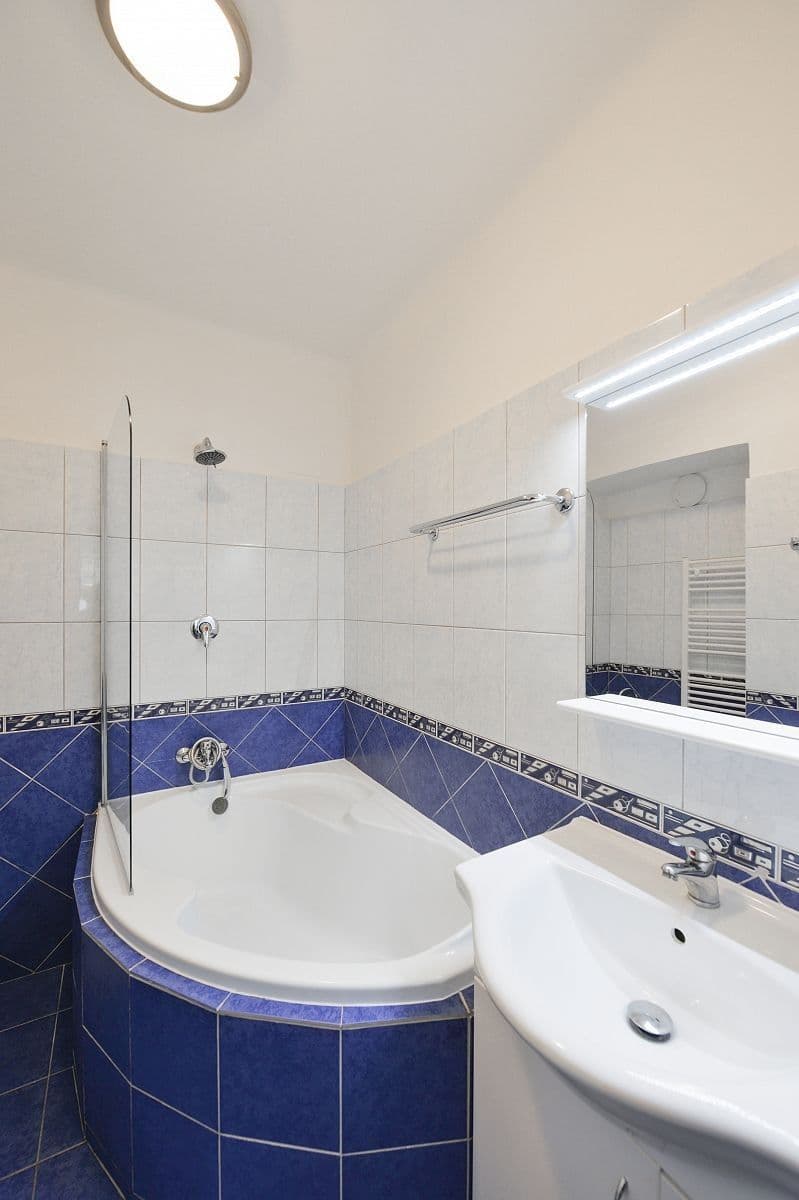 Pronájem bytu 2+1 46 m², Nad Kazankou, Praha, Praha Pronájem bytu 2+1 46 m², Nad Kazankou, Praha, Praha