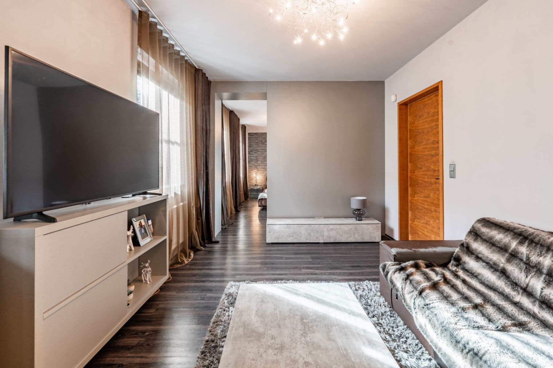 Prodej bytu 6+kk 420 m², Růžová, Valtice, Jihomoravský kraj Prodej bytu 6+kk 420 m², Růžová, Valtice, Jihomoravský kraj