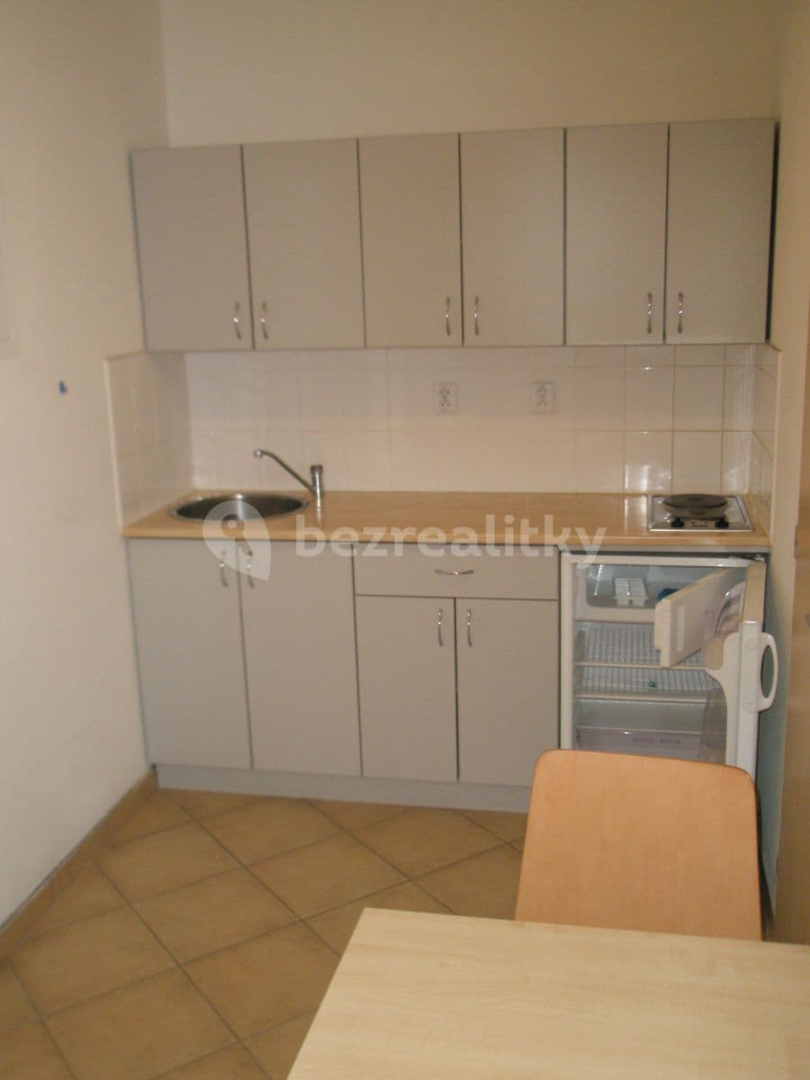 Pronájem bytu 2+kk 30 m², Havlíčkova, Jihlava, Kraj Vysočina Pronájem bytu 2+kk 30 m², Havlíčkova, Jihlava, Kraj Vysočina