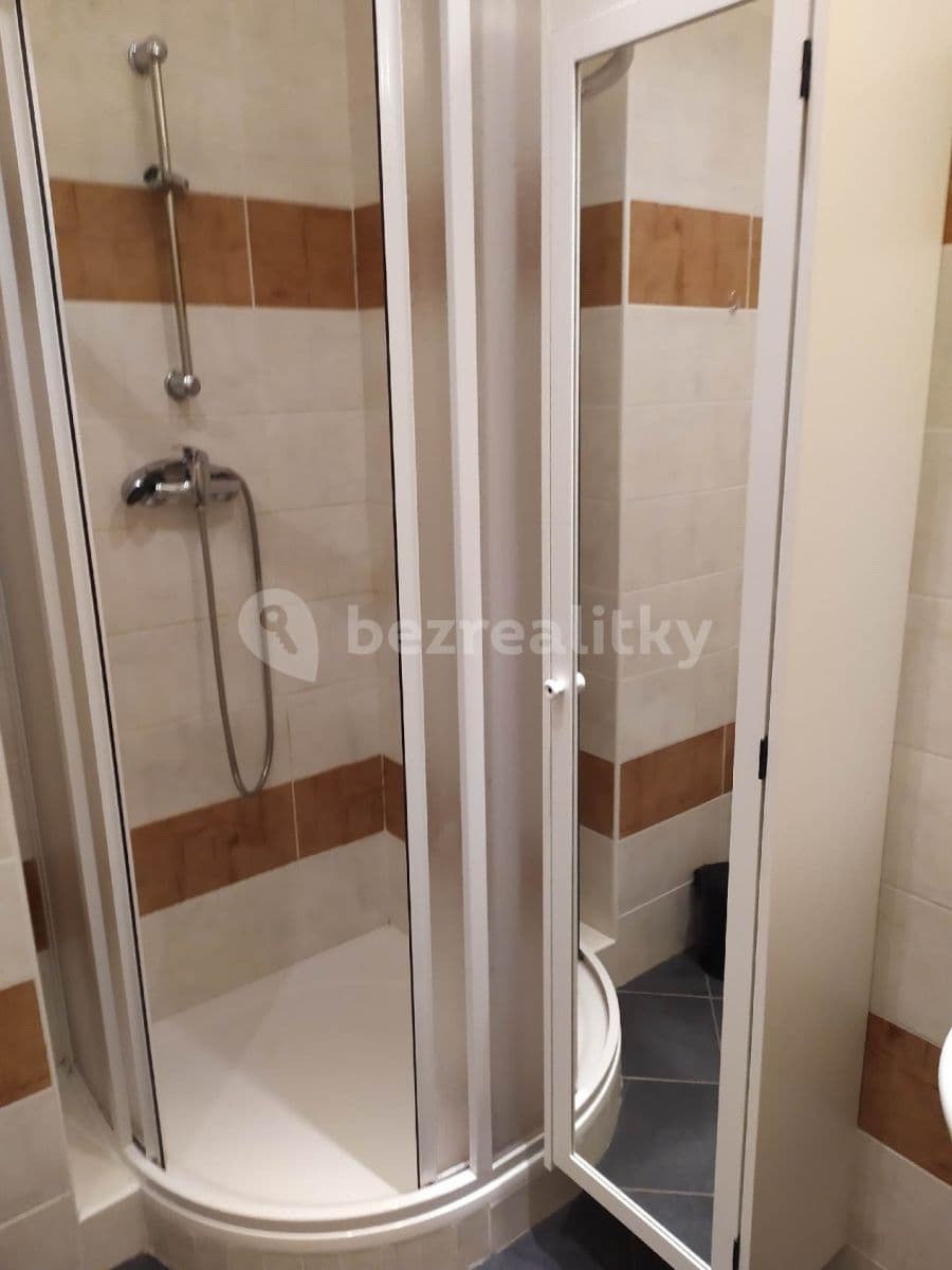 Pronájem bytu 2+kk 30 m², Havlíčkova, Jihlava, Kraj Vysočina Pronájem bytu 2+kk 30 m², Havlíčkova, Jihlava, Kraj Vysočina