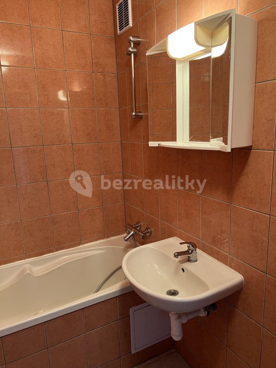 Pronájem bytu 2+1 70 m², K Ládví, Praha, Praha Pronájem bytu 2+1 70 m², K Ládví, Praha, Praha