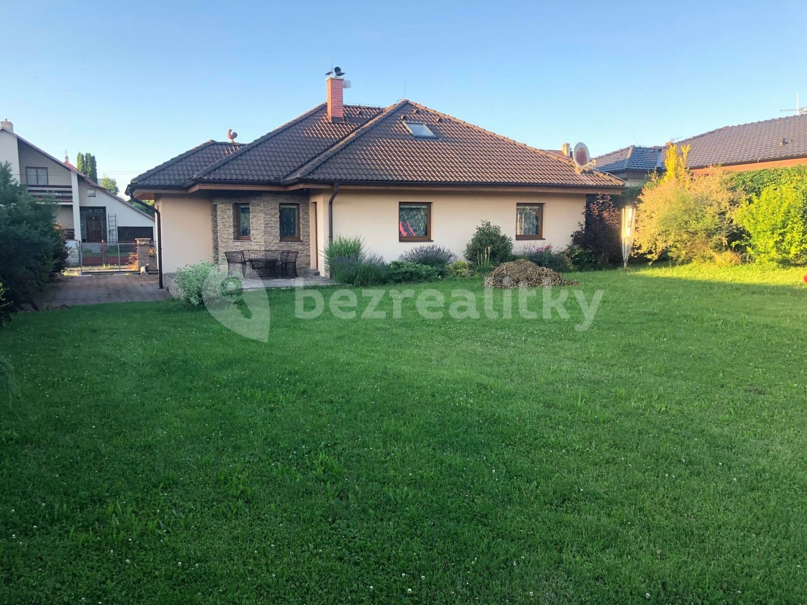 Pronájem domu 120 m², pozemek 700 m², U Lesa, Vlašim, Středočeský kraj Pronájem domu 120 m², pozemek 700 m², U Lesa, Vlašim, Středočeský kraj