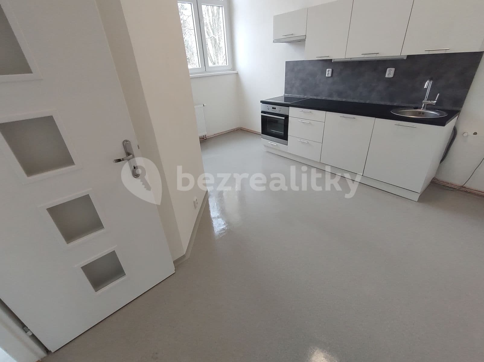 Pronájem bytu 3+1 101 m², Hrubínova, Litoměřice, Ústecký kraj Pronájem bytu 3+1 101 m², Hrubínova, Litoměřice, Ústecký kraj