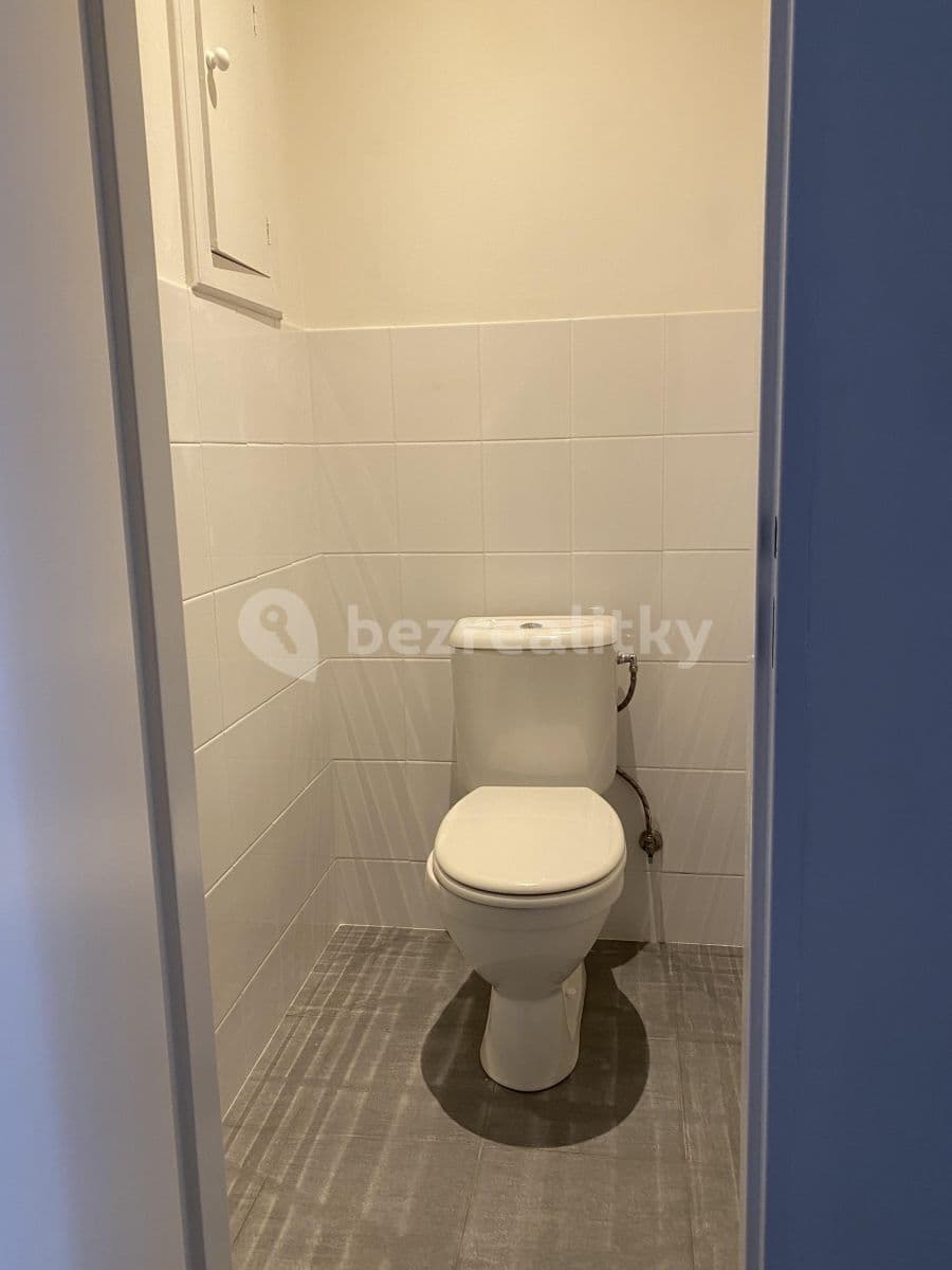Pronájem bytu 1+1 45 m², Koněvova, Praha, Praha Pronájem bytu 1+1 45 m², Koněvova, Praha, Praha