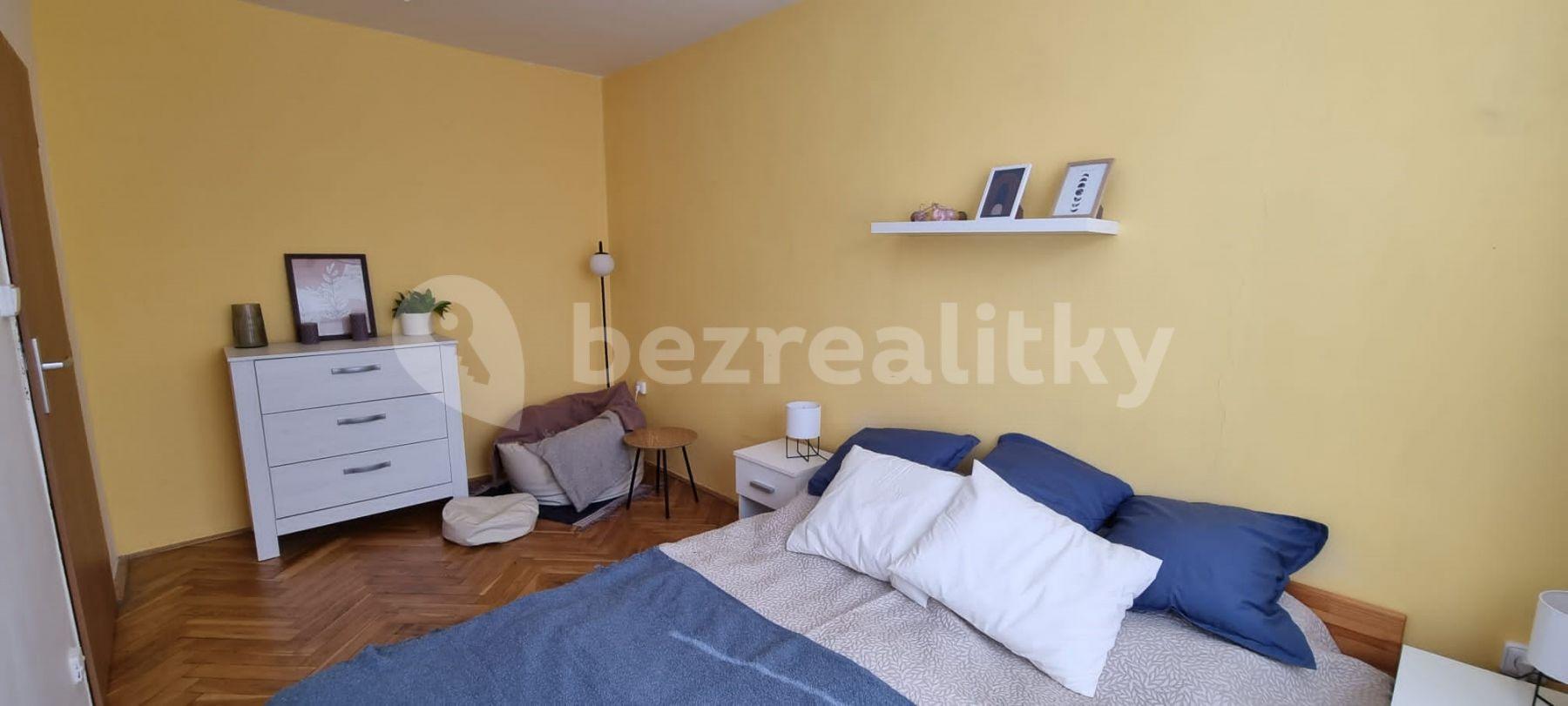 Pronájem bytu 2+1 56 m², Bělehradská, Pardubice, Pardubický kraj