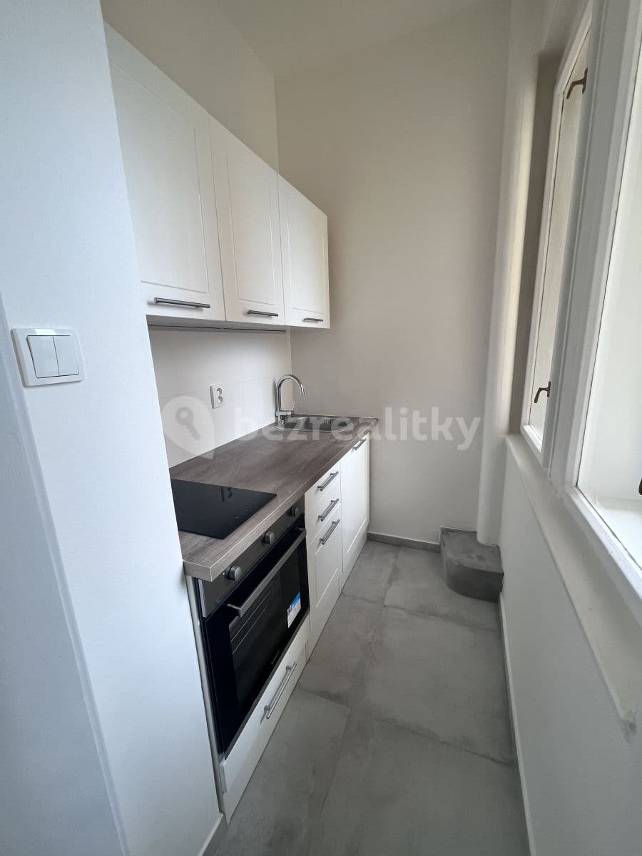 Pronájem bytu 1+kk 29 m², U Družstva Ideál, Praha, Praha Pronájem bytu 1+kk 29 m², U Družstva Ideál, Praha, Praha