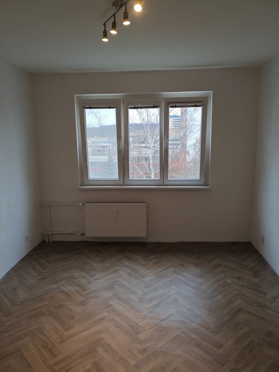 Pronájem bytu 2+1 55 m², Vítězslava Nezvala, Most, Ústecký kraj Pronájem bytu 2+1 55 m², Vítězslava Nezvala, Most, Ústecký kraj
