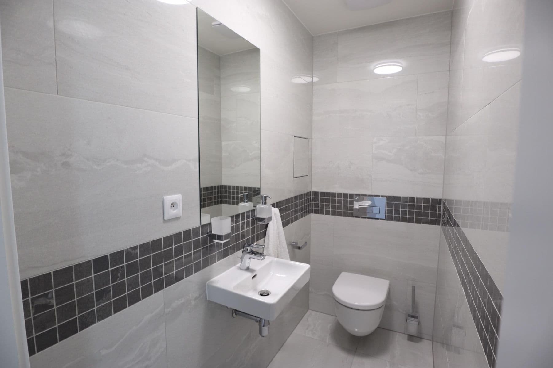 Pronájem bytu 3+kk 85 m², Švehlova, Praha, Praha Pronájem bytu 3+kk 85 m², Švehlova, Praha, Praha