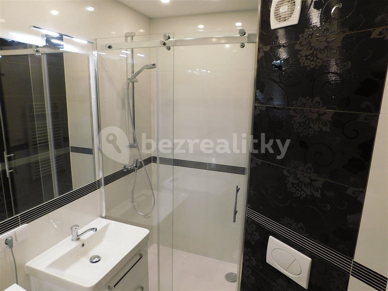 Pronájem bytu 1+kk 27 m², Vychodilova, Brno, Jihomoravský kraj Pronájem bytu 1+kk 27 m², Vychodilova, Brno, Jihomoravský kraj
