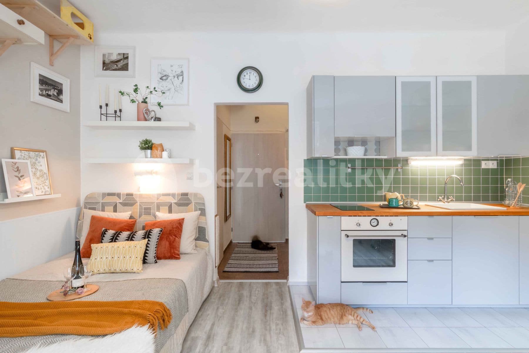 Pronájem bytu 1+kk 28 m², Olgy Havlové, Praha, Praha Pronájem bytu 1+kk 28 m², Olgy Havlové, Praha, Praha
