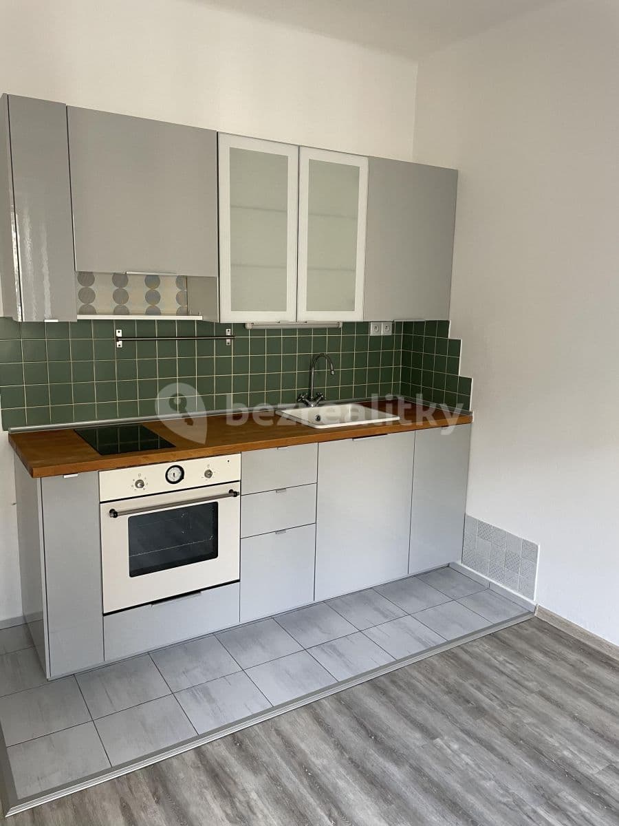 Pronájem bytu 1+kk 28 m², Olgy Havlové, Praha, Praha Pronájem bytu 1+kk 28 m², Olgy Havlové, Praha, Praha
