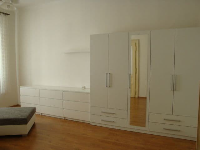 Pronájem bytu 3+1 95 m², Vrázova, Praha, Praha Pronájem bytu 3+1 95 m², Vrázova, Praha, Praha