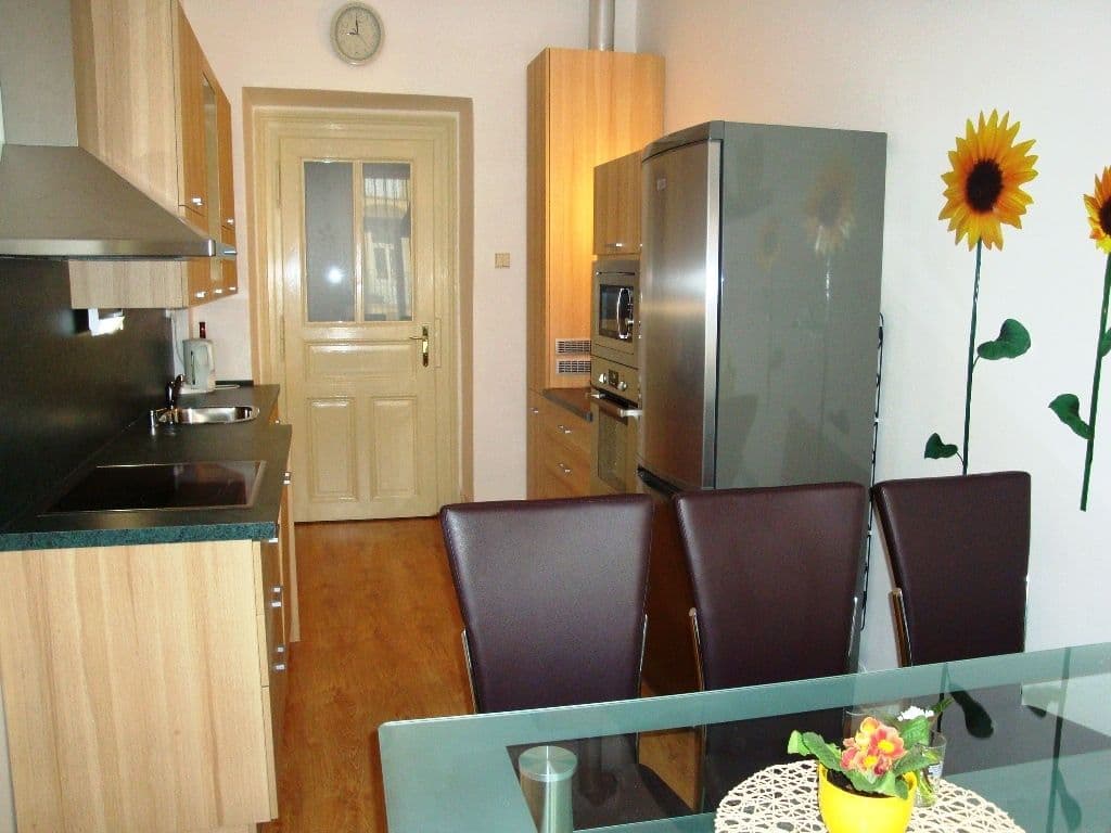 Pronájem bytu 3+1 95 m², Vrázova, Praha, Praha Pronájem bytu 3+1 95 m², Vrázova, Praha, Praha
