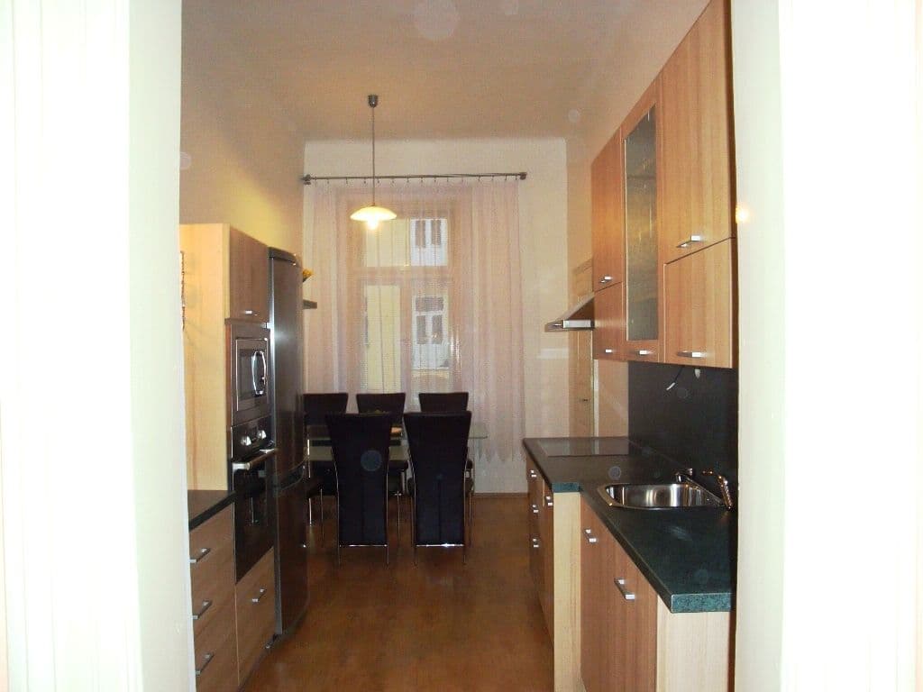 Pronájem bytu 3+1 95 m², Vrázova, Praha, Praha Pronájem bytu 3+1 95 m², Vrázova, Praha, Praha