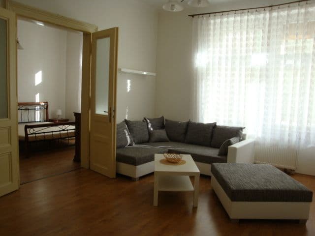 Pronájem bytu 3+1 95 m², Vrázova, Praha, Praha Pronájem bytu 3+1 95 m², Vrázova, Praha, Praha