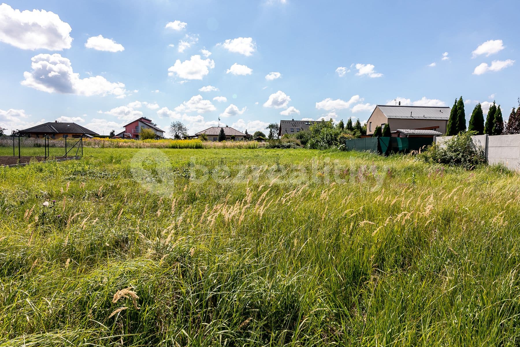 Prodej pozemku 1.092 m², Křenice, Křenice, Středočeský kraj