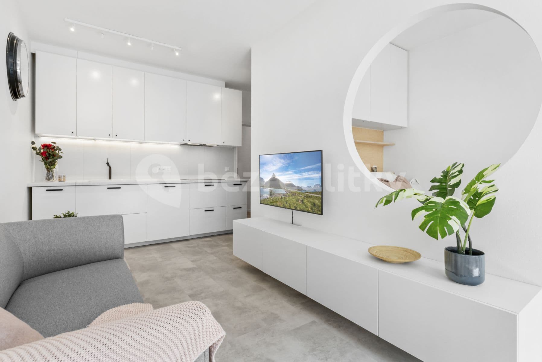 Pronájem bytu 2+kk 43 m², Jeřabinová, Praha, Praha Pronájem bytu 2+kk 43 m², Jeřabinová, Praha, Praha