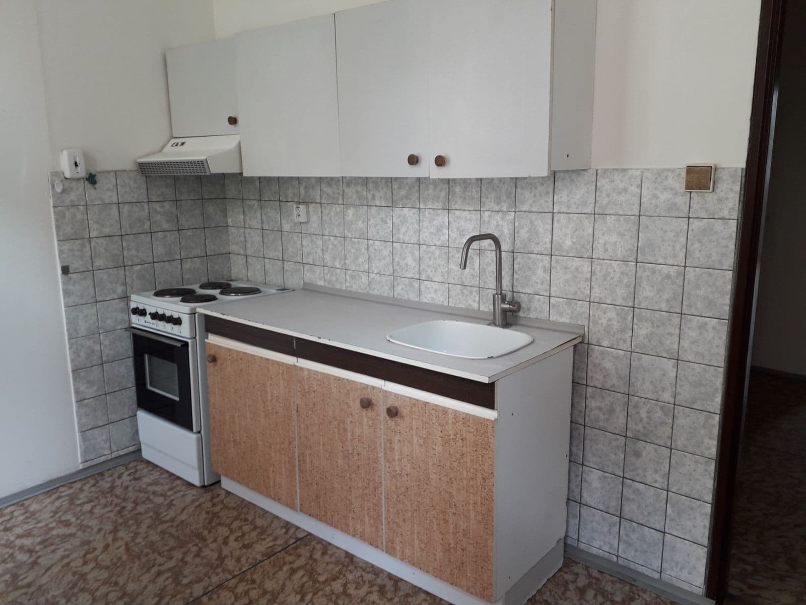 Pronájem bytu 2+1 75 m², Londýnská, Praha, Praha Pronájem bytu 2+1 75 m², Londýnská, Praha, Praha