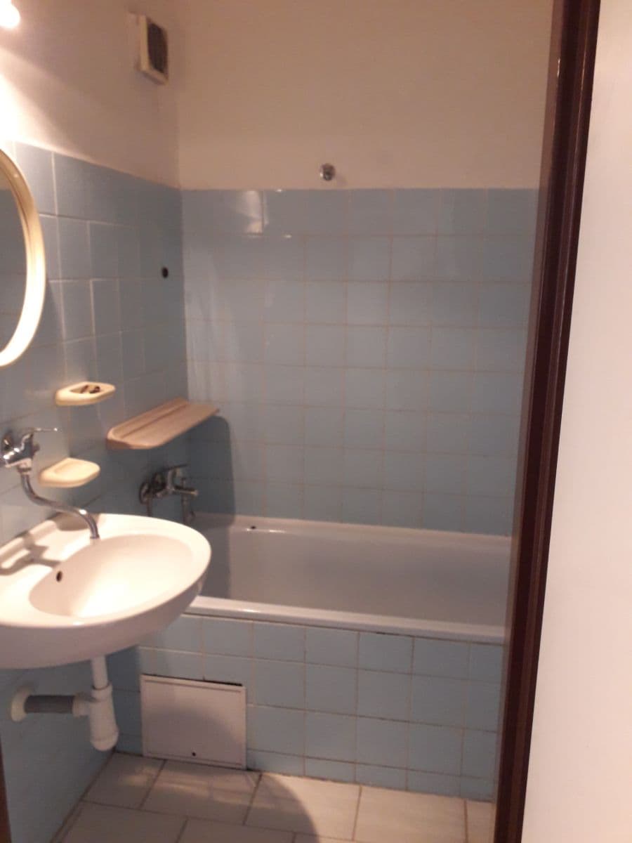 Pronájem bytu 2+1 75 m², Londýnská, Praha, Praha Pronájem bytu 2+1 75 m², Londýnská, Praha, Praha