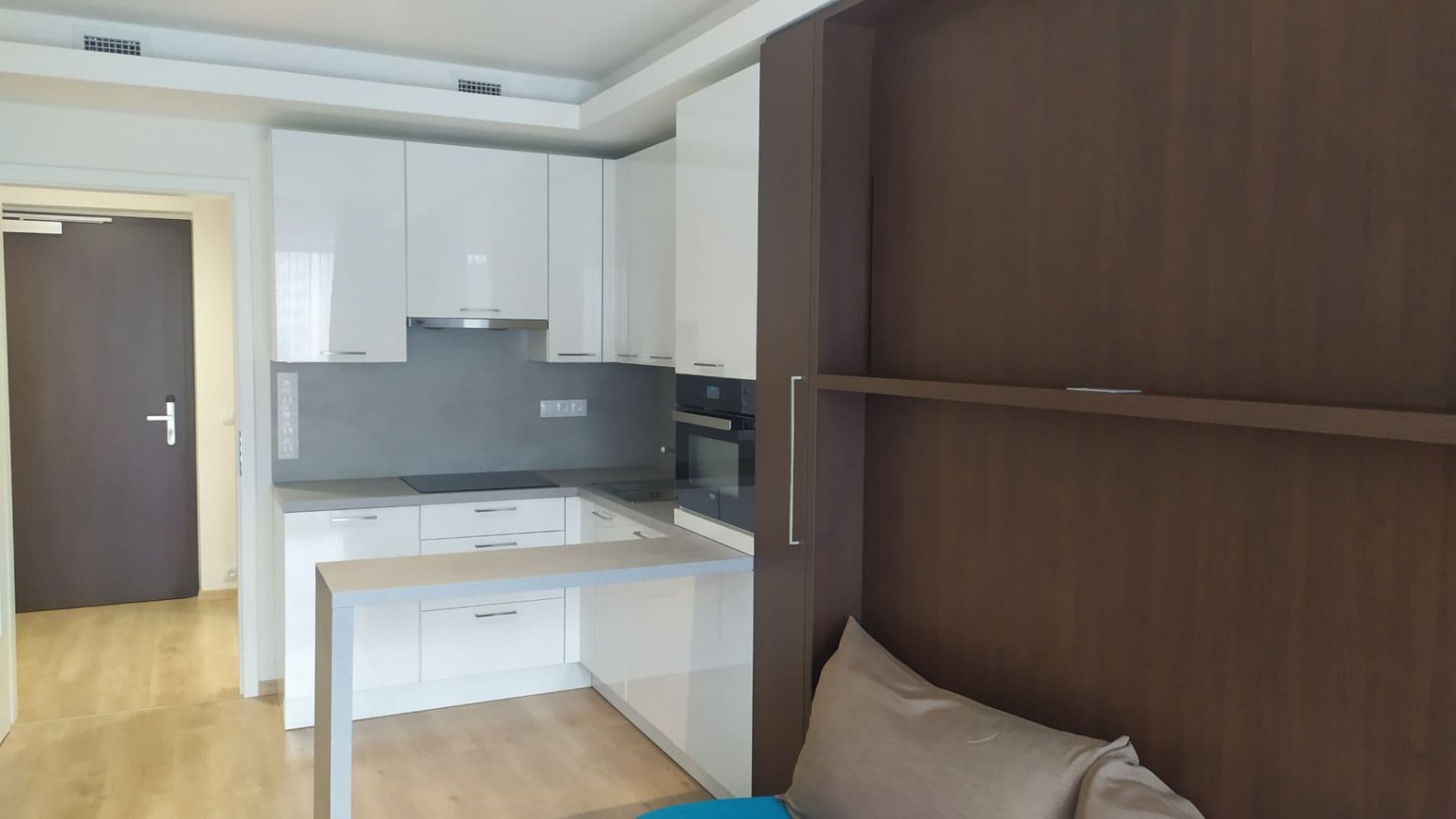 Pronájem bytu 1+kk 30 m², Mukařovského, Praha, Praha Pronájem bytu 1+kk 30 m², Mukařovského, Praha, Praha