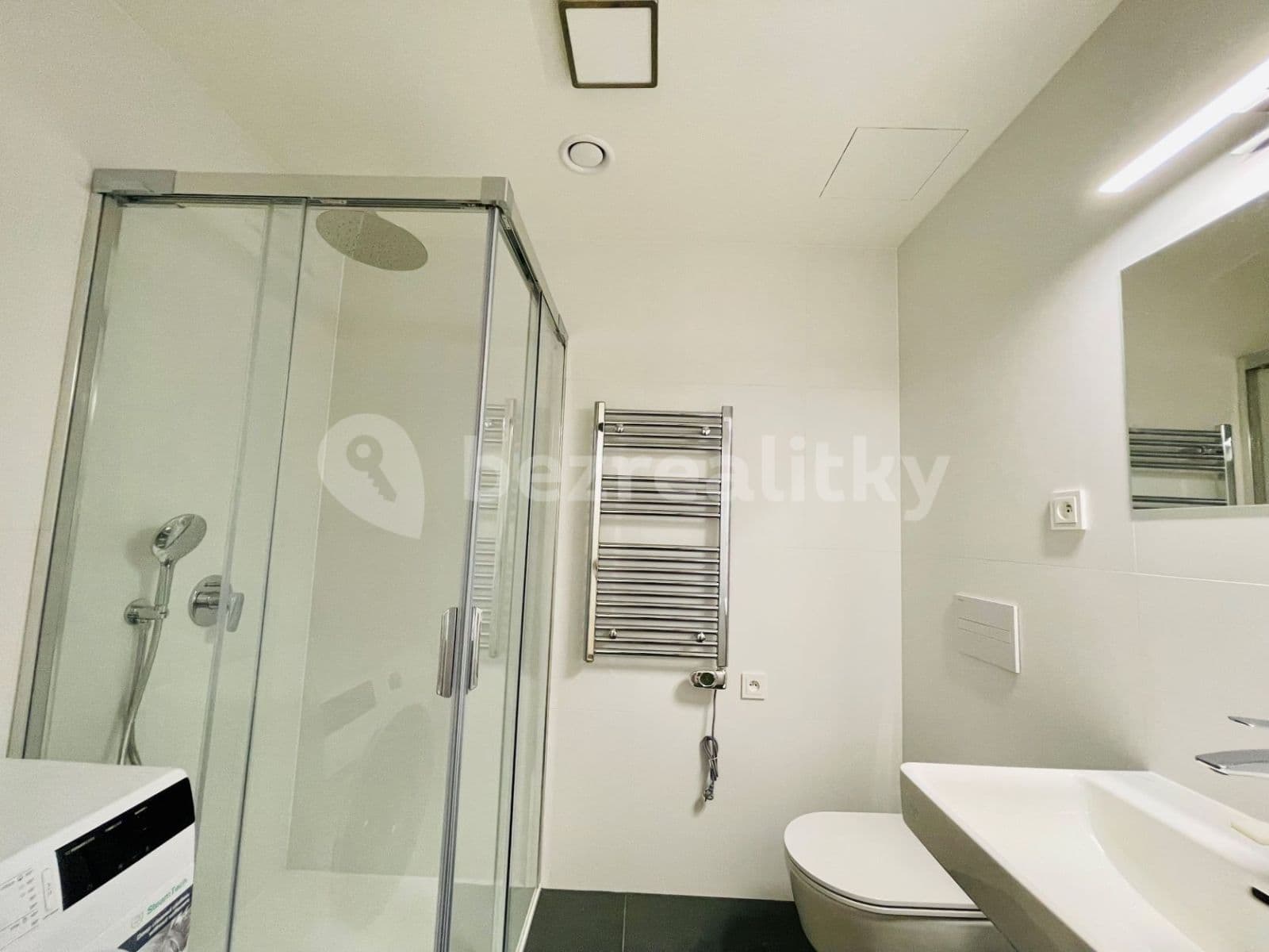 Pronájem bytu 1+kk 32 m², Vrbova, Praha, Praha Pronájem bytu 1+kk 32 m², Vrbova, Praha, Praha